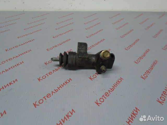 Nissan 30620-2J063 Цилиндр сцепления рабочий