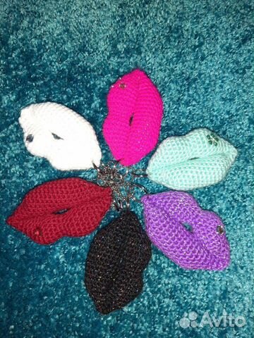 Брелок - губы (поцелуй )