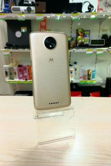 Смартфон Motorola Moto C Plus 16GB