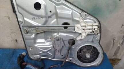Стеклоподъемник задний правый Kia Ceed D4EA, D4FB