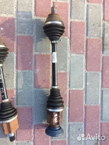 Привод передний левый правый Тигуан 2012 год