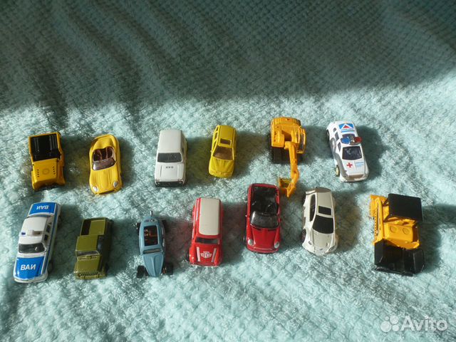Машинки металлические
