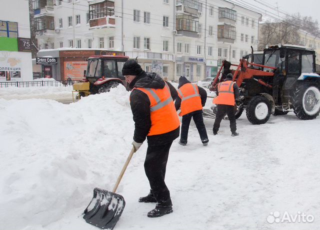 Уборка снега, чистка снега с крыш