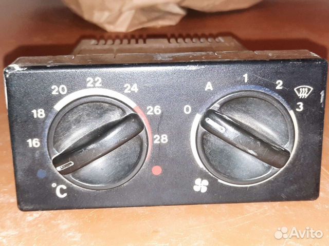 Блок управления отопителем салона