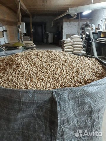 Гранулы древесные для удаления влаги