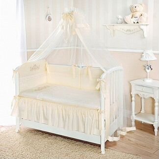 Комплект в детскую кроватку Perina