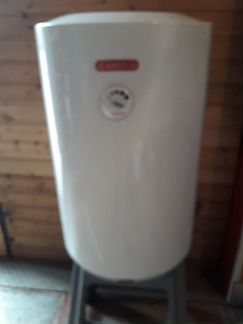 Бойлер водонагреватель аристон