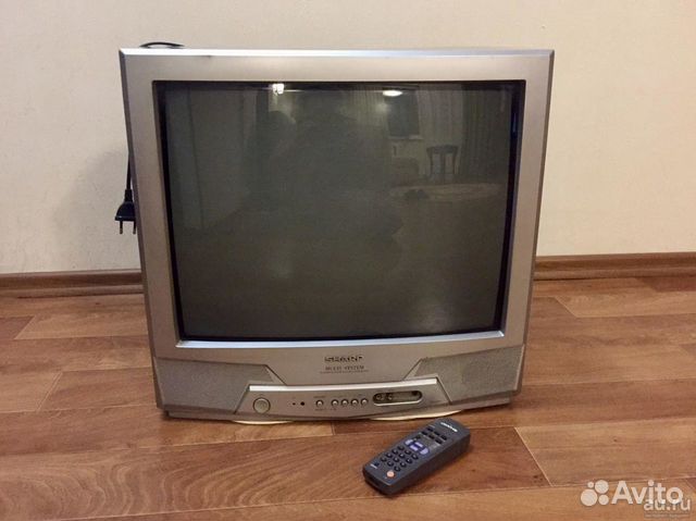 Куплю телевизор в подольске. Телевизор Sharp 37cm. Телевизор Шарп 37 см диагональ. Телевизор Шарп с 2 динамиками. Телевизор Sharp старый.