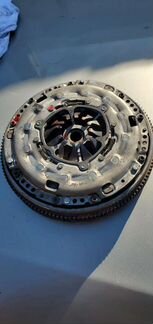 Сцепления маховик VW Passat B6 2.0fsi 06F105264C