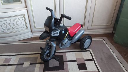 Мотоцикл BMW велосипед