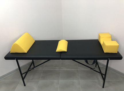 Массажный стол