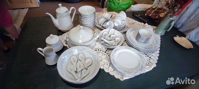 Набор столовой посуды новый