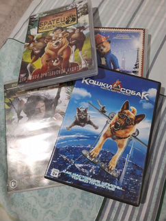 Продам, диски с мультиками и фильмы