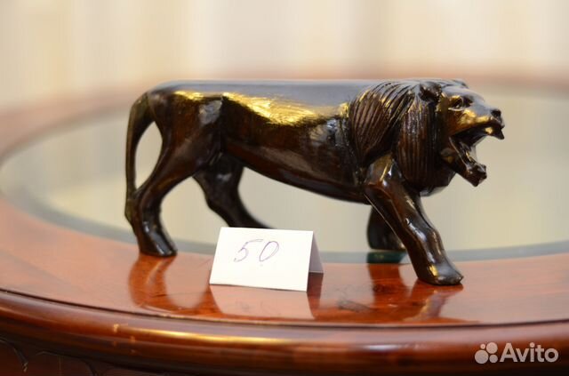 Лев Резной из Дерева