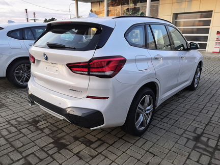 BMW X1 2.0 AT, 2022