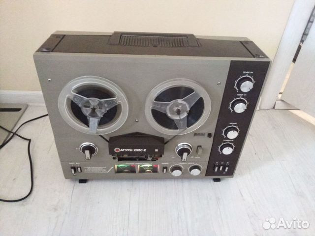 Катушечный магнитофон Сатурн 202С-2