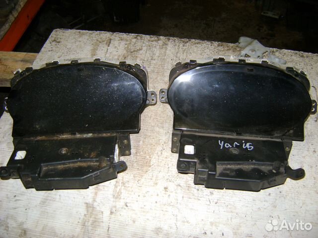 Комбинация приборов Тойота Ярис Toyota Yaris