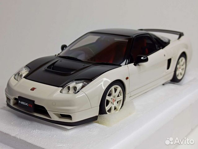 Honda NSX-R (NA2) - 2019 Autoart 1:18