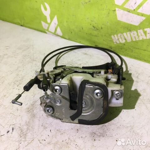 Замок двери задней правой Митсубиси Лансер 10