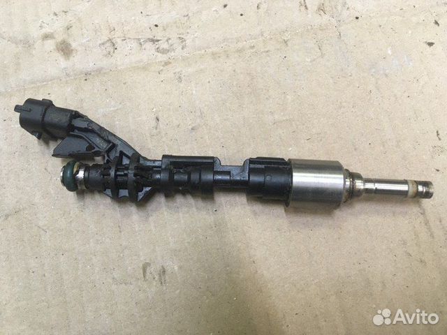 Форсунка инжекторная топливная B4164T Volvo S60 2