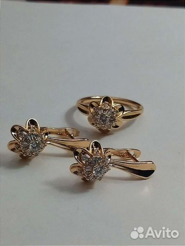 Золотые серьги и кольцо тюльпан