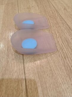 Силиконовые вкладыши под пятку