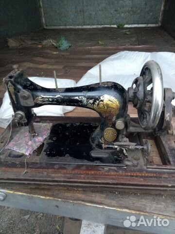Швейная машина Singer