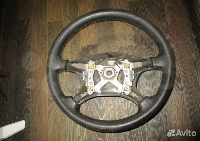 Руль Toyota Avensis (T220) 1997
