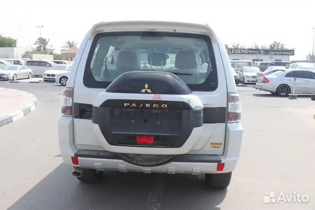 Mitsubishi Pajero 3.8 AT, 2022, 10 км