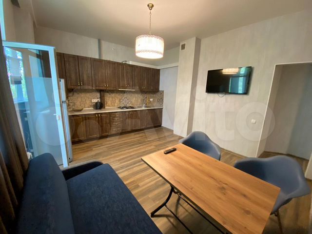 2-к. квартира, 52 м², 3/10 эт.