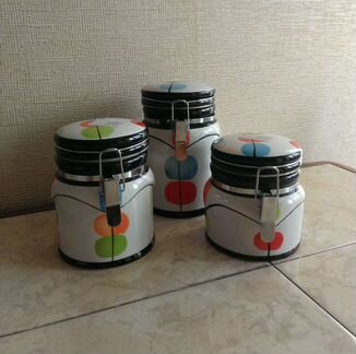 Керамические банки с крышкой