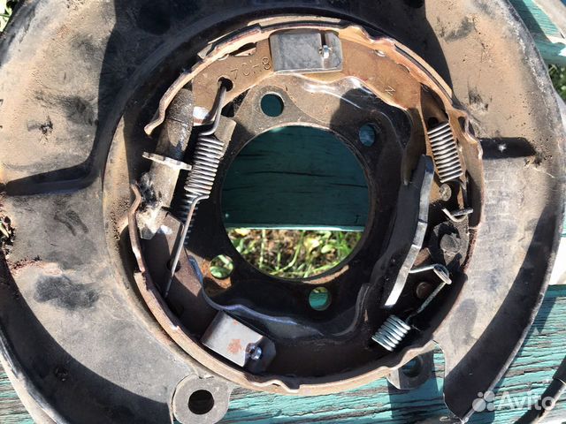 Механизм ручника задний левый и правый