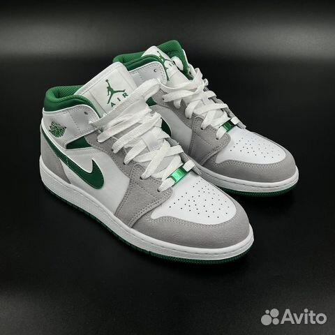Air jordan 1 mid pine green