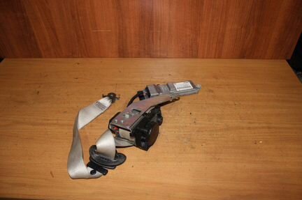 Ремень безопасности 609315700 передний правый Bmw