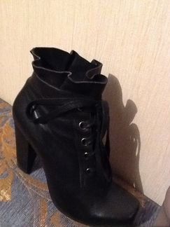 Ботильоны и новые-сапоги Италия