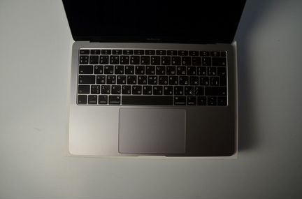 MacBook Air 13 2019 128Gb Space Gray (20 циклов)