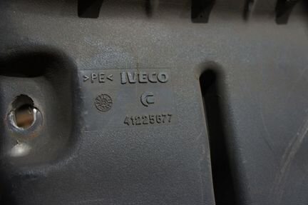 Патрубок воздушного фильтра Iveco 41225677