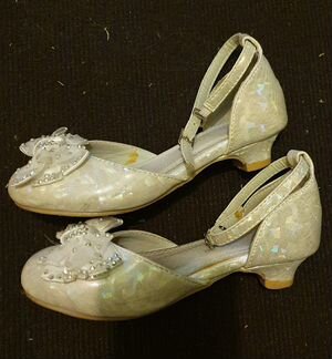 Нарядные туфли 29 размер