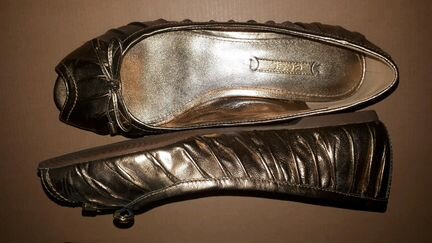 Балетки Ecco золотого цвета