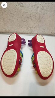 Crocs босоножки цветные