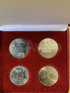 Талисманы Олимпиады Сочи 2014 в футляре