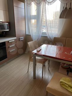 2-к квартира, 80 м², 3/16 эт.