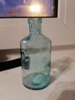 Емкость из стекла