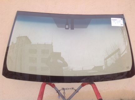 Toyota landcruiser/lexus GX460 150 09 - лобовое