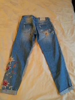 Джинсы