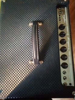 Bass combo ampeg rocket b100 Бас-комбо