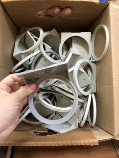 Крепления для труб или цветочных горшков