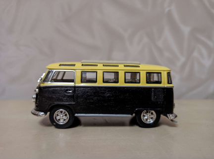 YatMing 1:43 Volkswagen Samba T2