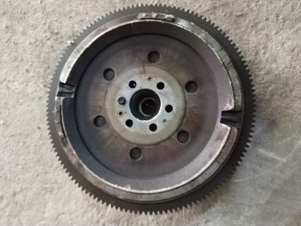 Маховик (демпфер сцепления) Volkswagen (Фольксваге