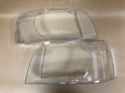 Новые стекла фар Land Rover Freelander 2 2006-2012